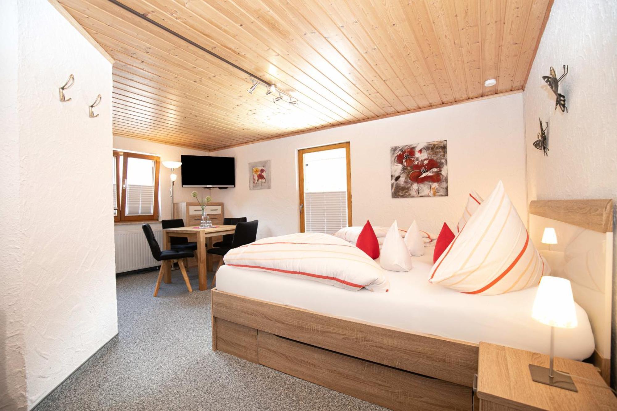 Hotel Restaurant Amadeus - Inclusive Skipass Und Vieles Mehr Bad Hindelang Exterior foto